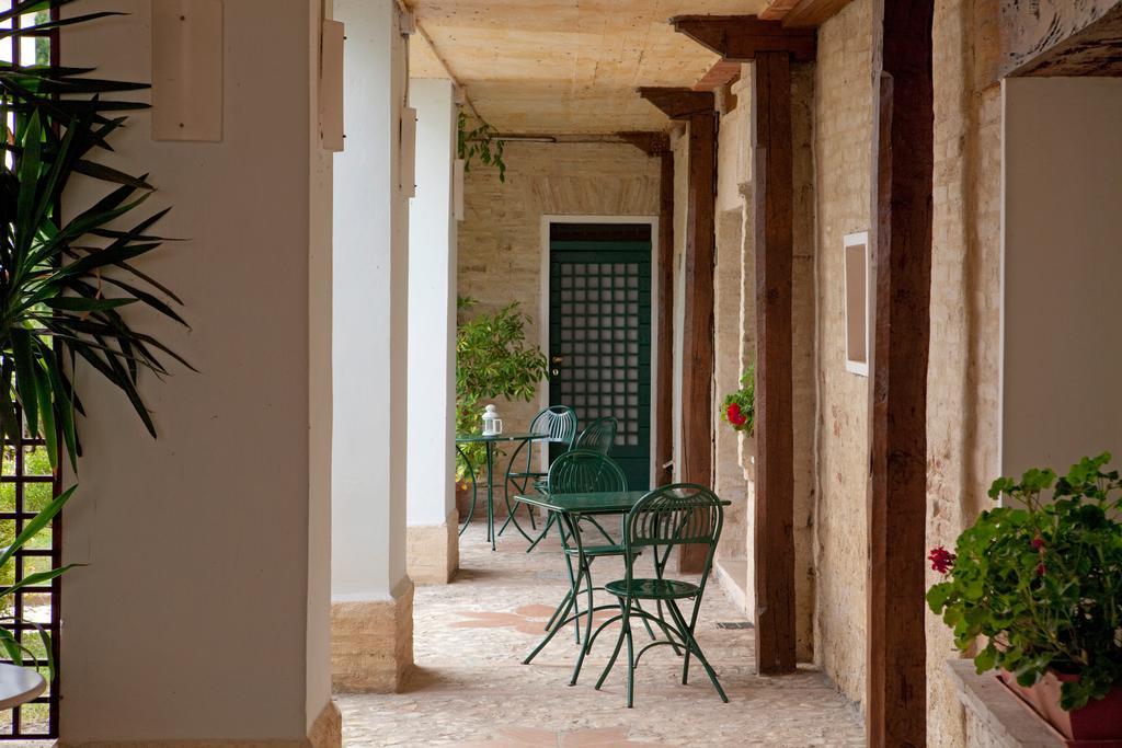 Aparthotel Subretia Residenze Di Campagna Fabbri Esterno foto