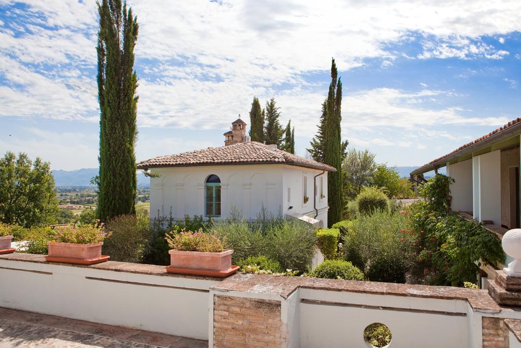 Aparthotel Subretia Residenze Di Campagna Fabbri Esterno foto