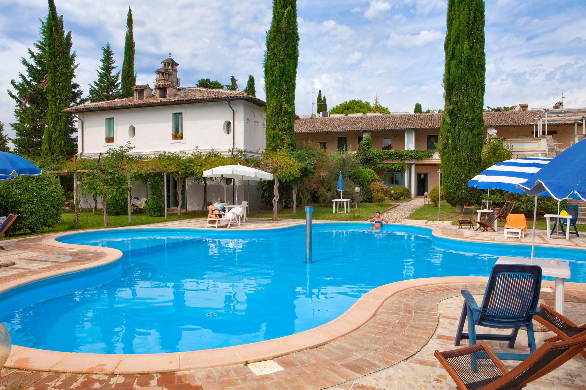 Aparthotel Subretia Residenze Di Campagna Fabbri Esterno foto
