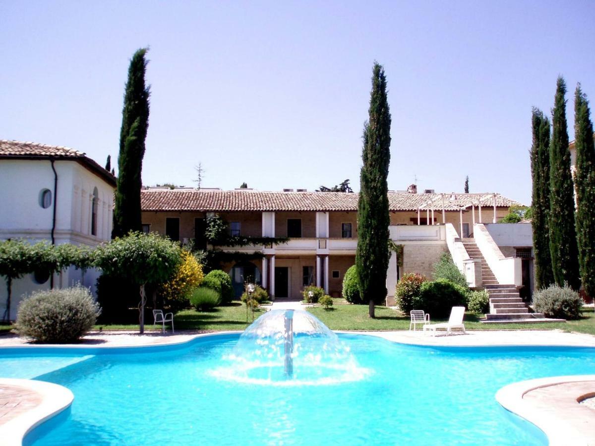 Aparthotel Subretia Residenze Di Campagna Fabbri Esterno foto